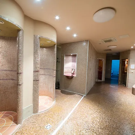 روسلين ديميات فندق