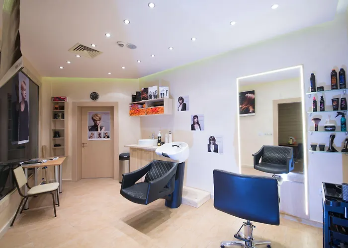 Rosslyn Dimyat Hotel