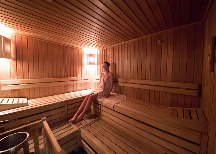 Rosslyn Dimyat Hotell