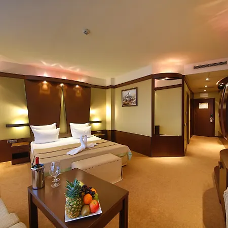 酒店 瓦尔纳罗斯林迪米亚特酒店