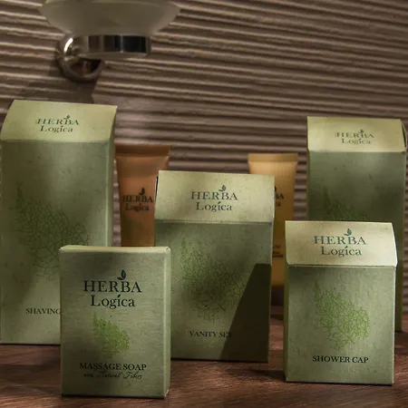 Rosslyn Dimyat 4* Warna